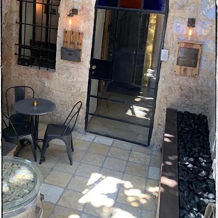 La Guta Studio Suite The Milano Suite Jerusalem Exterior photo